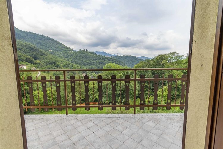 Sant’Omobono Terme alture adorabile villa singola con giardino privato Sant'Omobono Terme