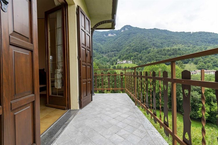 Sant’Omobono Terme alture adorabile villa singola con giardino privato Sant'Omobono Terme