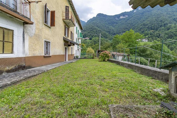 Sant’Omobono Terme alture adorabile villa singola con giardino privato Sant'Omobono Terme