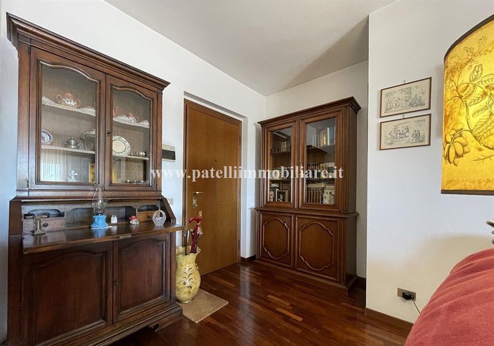 LUMINOSO TRILOCALE CON BOX E CANTINA NEL CUORE DI LONGUELO Bergamo