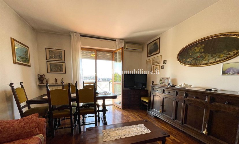 LUMINOSO TRILOCALE CON BOX E CANTINA NEL CUORE DI LONGUELO Bergamo