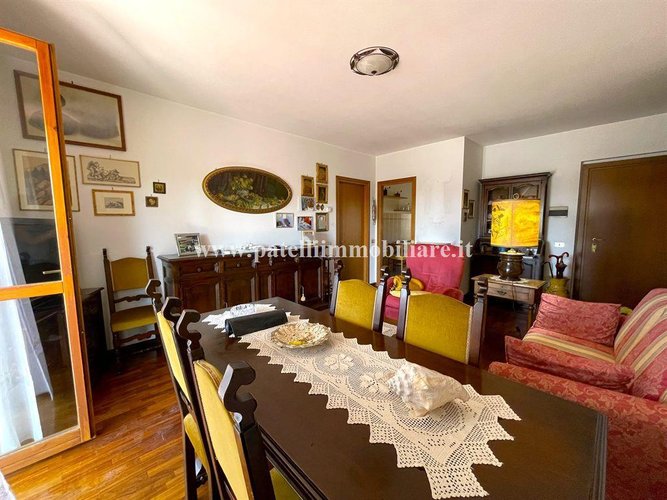 LUMINOSO TRILOCALE CON BOX E CANTINA NEL CUORE DI LONGUELO Bergamo