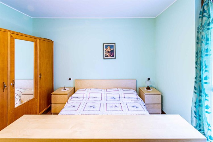 Sant'Omobono Terme meraviglioso trilocale con giardino privato Sant'Omobono Terme