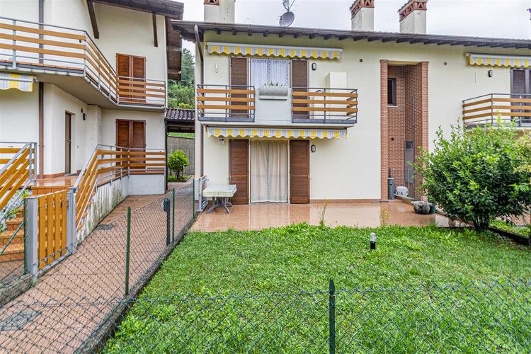 Sant'Omobono Terme meraviglioso trilocale con giardino privato Sant'Omobono Terme