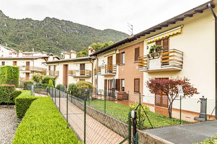 Sant'Omobono Terme meraviglioso trilocale con giardino privato Sant'Omobono Terme