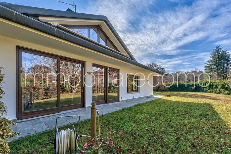 Villa 8 locali - Rif. 116153 Capiago Intimiano