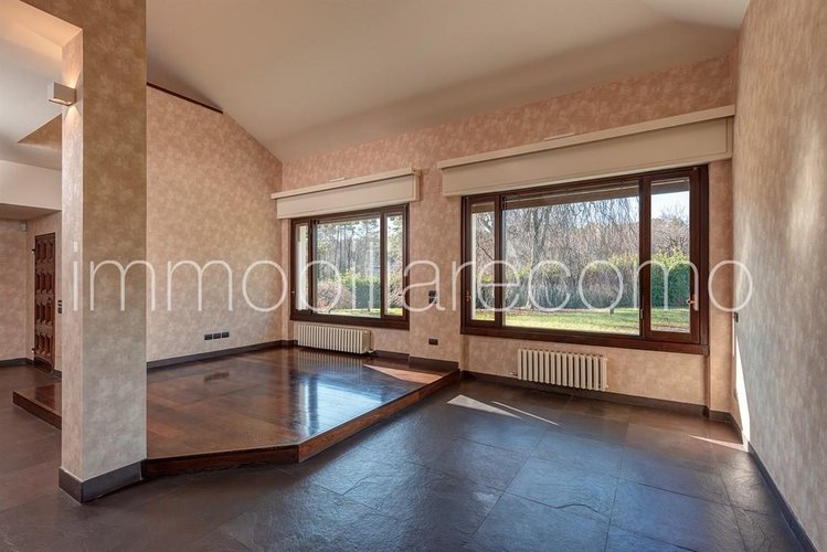 Villa 8 locali - Rif. 116153 Capiago Intimiano