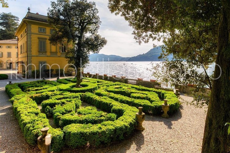 APARTMENT PIED - DANS L’EAU, LAGO DI COMO Torno