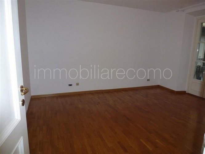 APPARTAMENTO PIAZZA DEL POPOLO Como