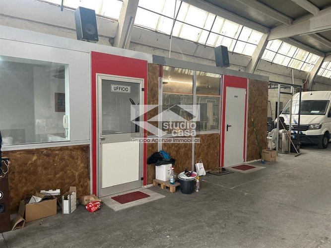 Moderno laboratorio artigianale in vendita – Verdellino (BG) Verdellino
