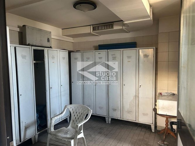 CAPANNONE ARTIGIANALE DOPPIA CAMPATA – 4 ACCESSI CARRAI – FOTOVOLTAICO 150kW – 2.300 MQ + 900 MQ EST Verdello