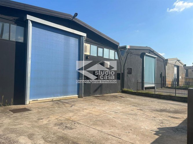 CAPANNONE ARTIGIANALE DOPPIA CAMPATA – 4 ACCESSI CARRAI – FOTOVOLTAICO 150kW – 2.300 MQ + 900 MQ EST Verdello