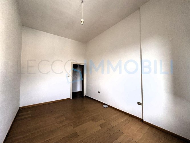 "BILOCALE VIA PESCATORI 36 PIANO QUARTO" Lecco