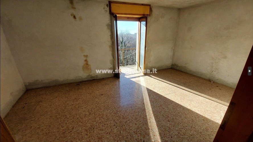 CASETTA RUSTICA IMMERSA NEL VERDE! Zogno