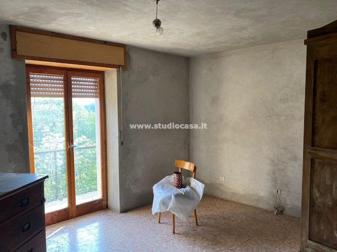 CASETTA RUSTICA IMMERSA NEL VERDE! Zogno