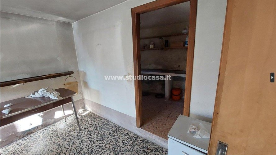 CASETTA RUSTICA IMMERSA NEL VERDE! Zogno