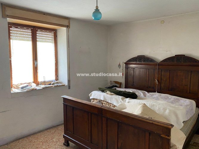 CASETTA RUSTICA IMMERSA NEL VERDE! Zogno