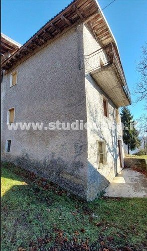 CASETTA RUSTICA IMMERSA NEL VERDE! Zogno