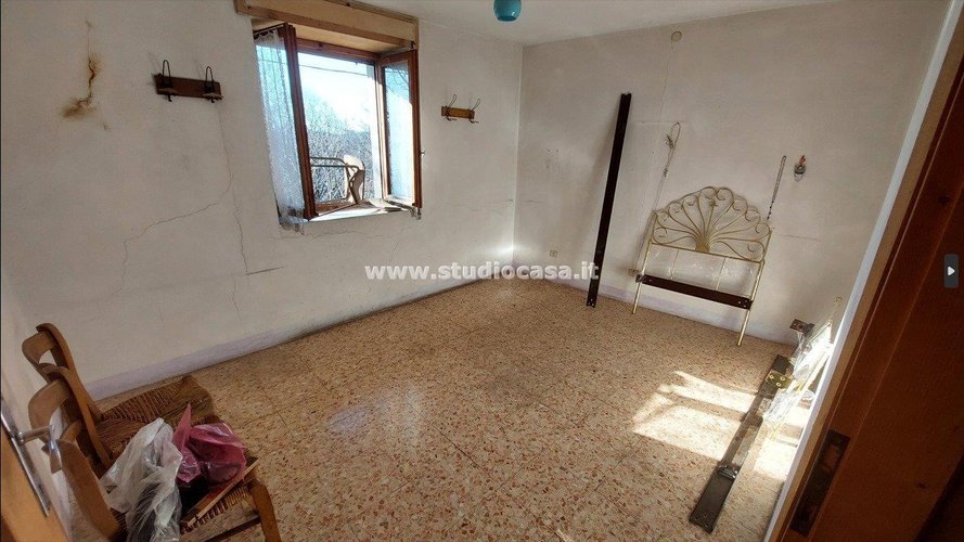 CASETTA RUSTICA IMMERSA NEL VERDE! Zogno