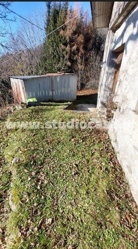 CASETTA RUSTICA IMMERSA NEL VERDE! Zogno