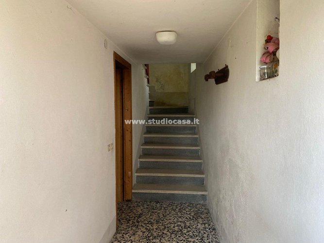 CASETTA RUSTICA IMMERSA NEL VERDE! Zogno