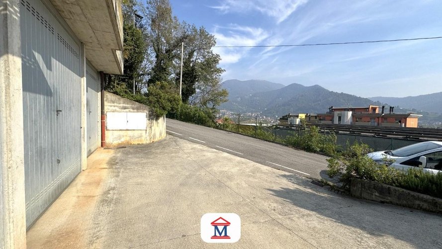 Garage – Parcheggio Nembro