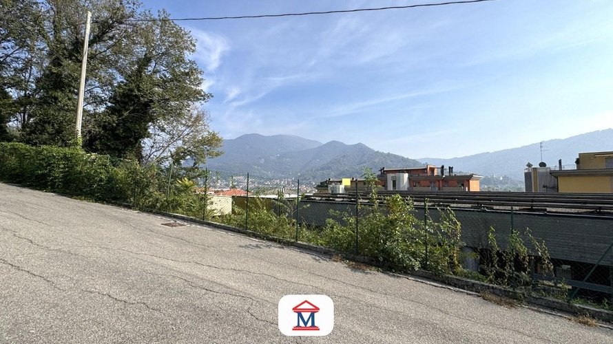 Garage – Parcheggio Nembro