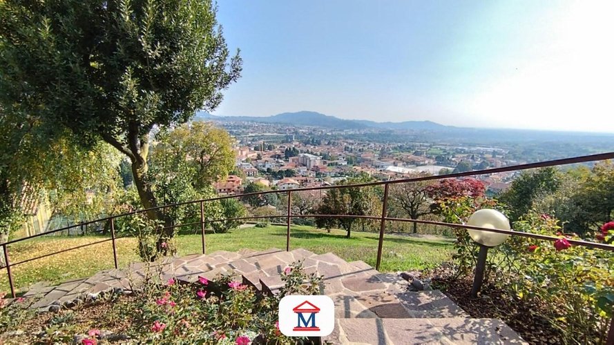 Villa Almenno San Salvatore