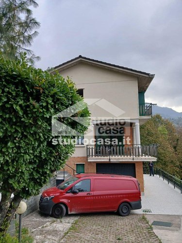 VILLA INDIPENDENTE! Costa Serina