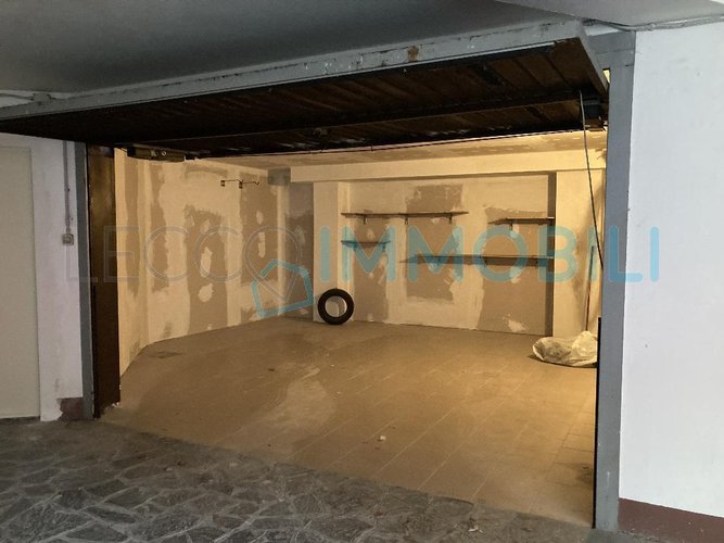 BOX ALLE PORTE DELL' AREA PEDONALE Lecco