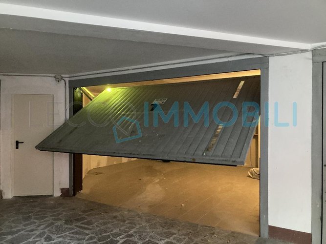 BOX ALLE PORTE DELL' AREA PEDONALE Lecco