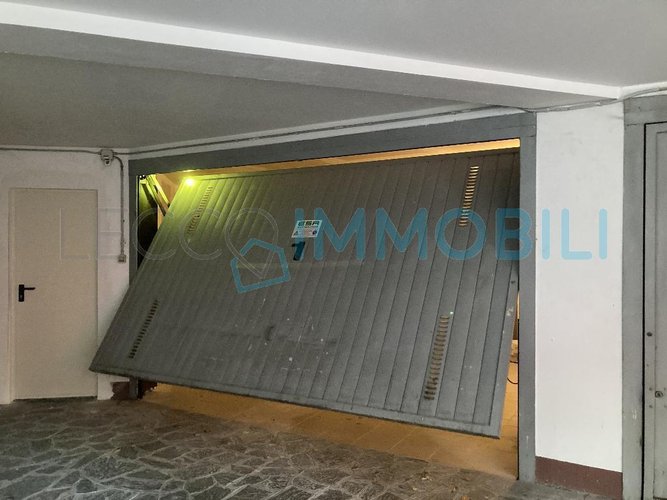 BOX ALLE PORTE DELL' AREA PEDONALE Lecco