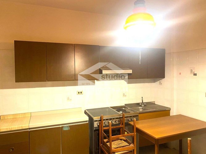 SEMI CENTRALE E SERVITO! Zogno