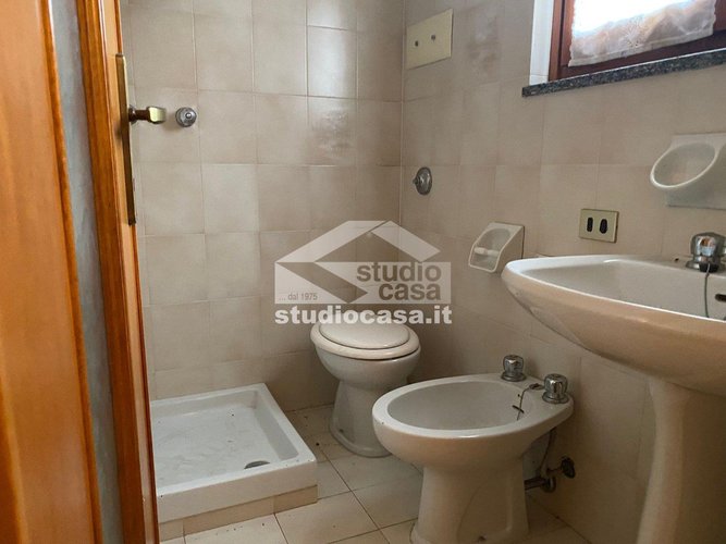 SEMI CENTRALE E SERVITO! Zogno