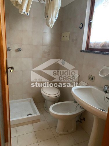 SEMI CENTRALE E SERVITO! Zogno