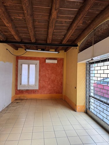 AFFITTASI NEGOZIO VIA SAN BERNARDINO Bergamo