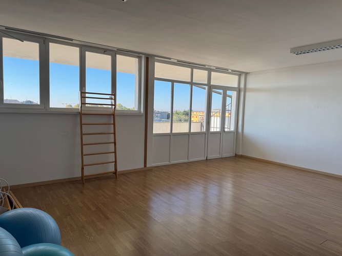 VENDESI UFFICI QUARTO ED ULTIMO PIANO Gorle