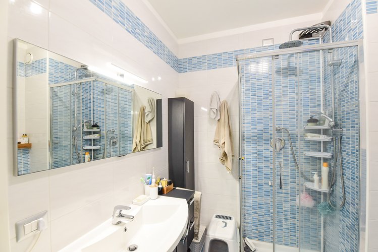 Tavernola (27/25) Como