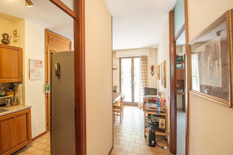 Tavernola (31/25) Como