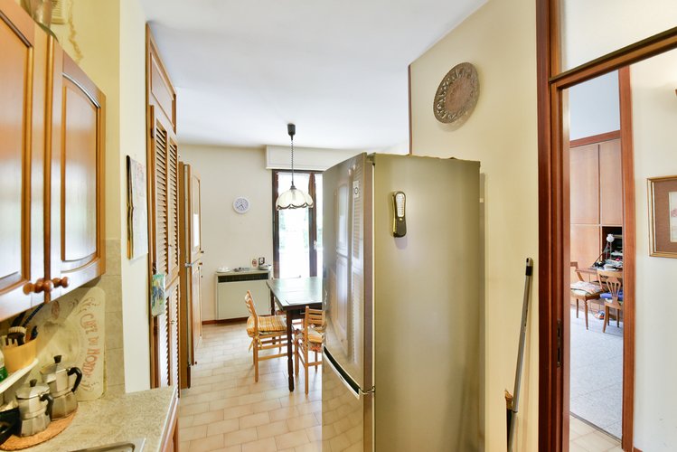 Tavernola (31/25) Como