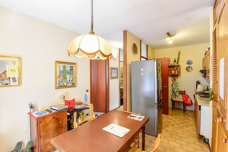 Tavernola (31/25) Como