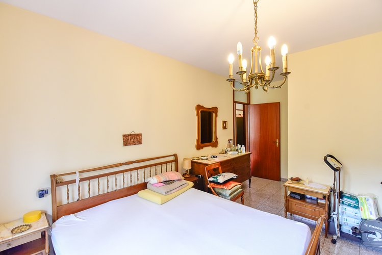 Tavernola (31/25) Como