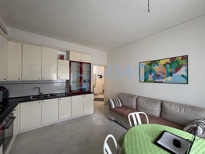 BILOCALE VIALE DANTE Lecco