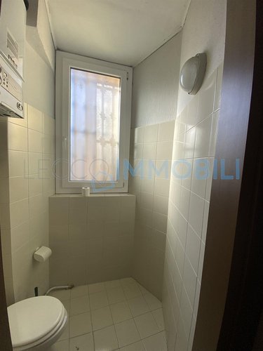 NEGOZIO VIA PRIMO MAGGIO Oggiono