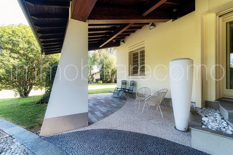 Villa 10 locali - Rif. 116216 Casnate con Bernate