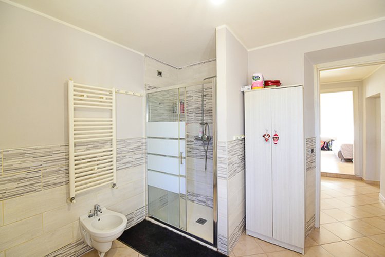 Centro - 44/25 Carugo