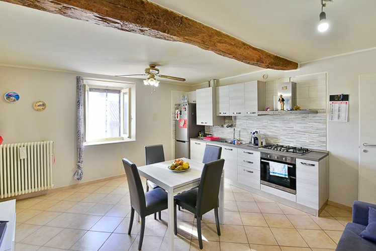 Centro - 44/25 Carugo