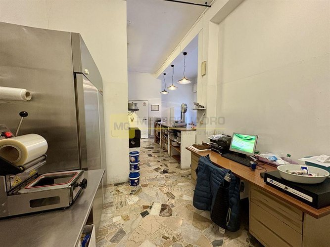 Vendesi Attività di Gastronomia a Ballabio all'ingrosso e al minuto Ballabio