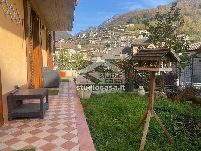 IN PALAZZINA BEN TENUTA! Val Brembilla