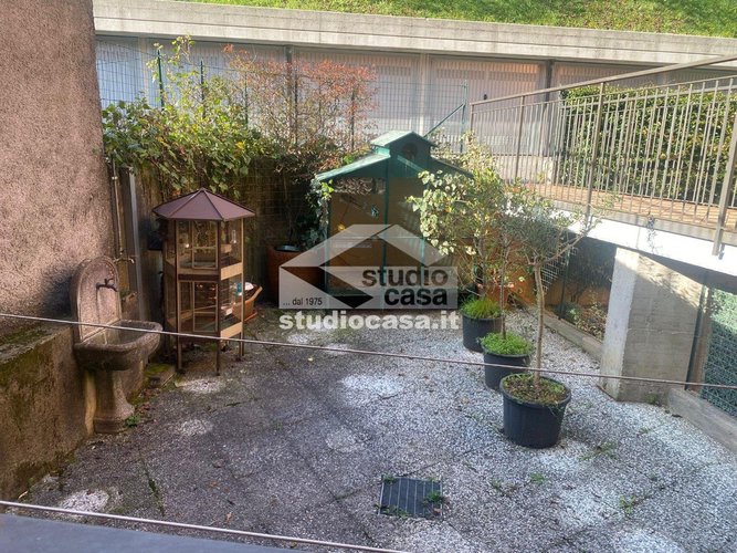 IN PALAZZINA BEN TENUTA! Val Brembilla